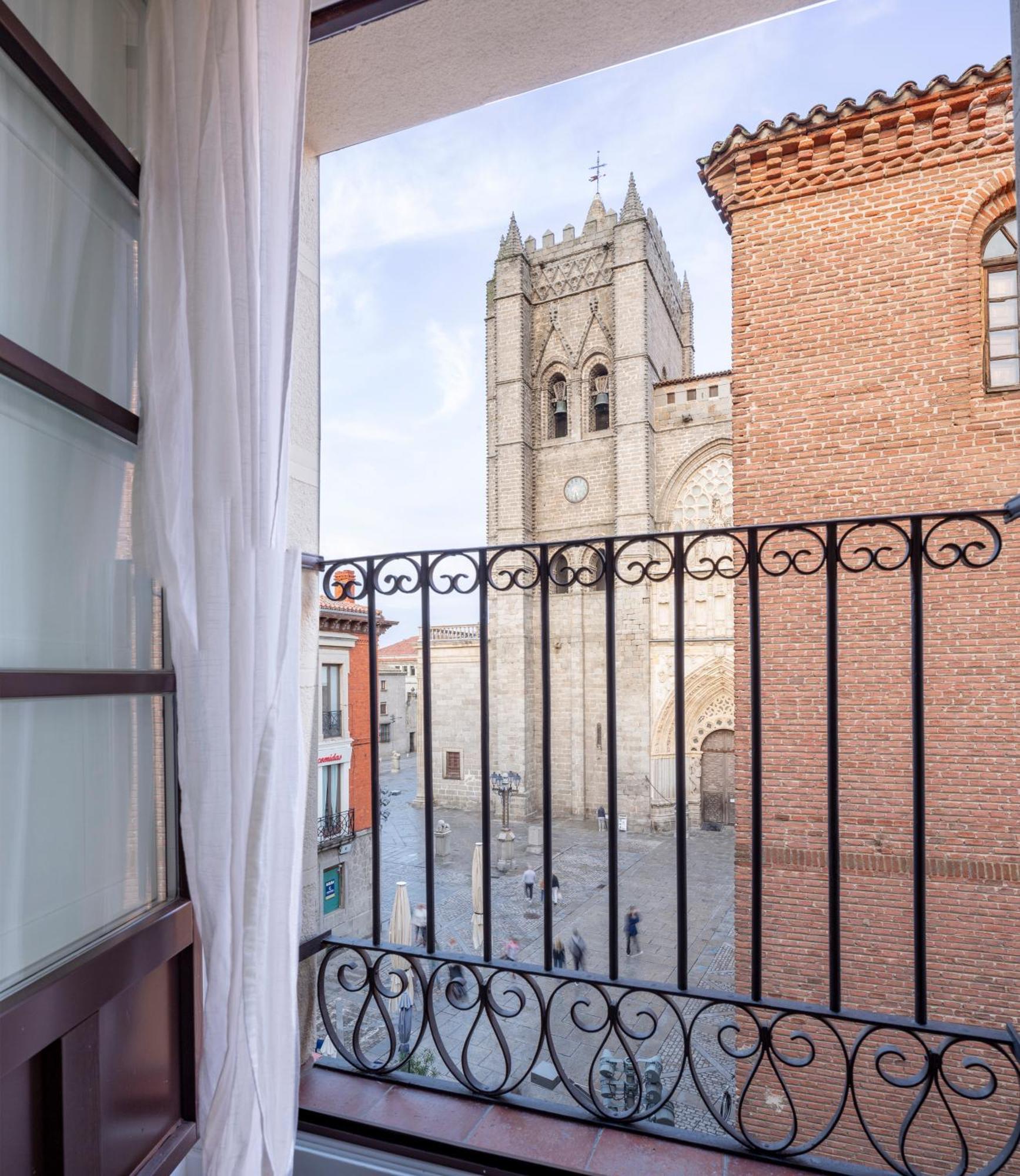 Apartamento Altior Catedral Homes Ávila Exteriör bild